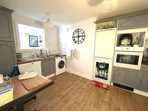 Photo 26- click for photo gallery